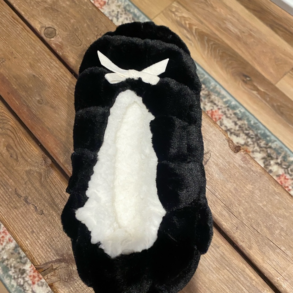 Black and White Fuzzy Slippers with Bow
